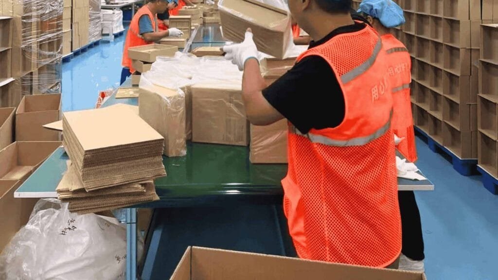 Packing and export warehouse