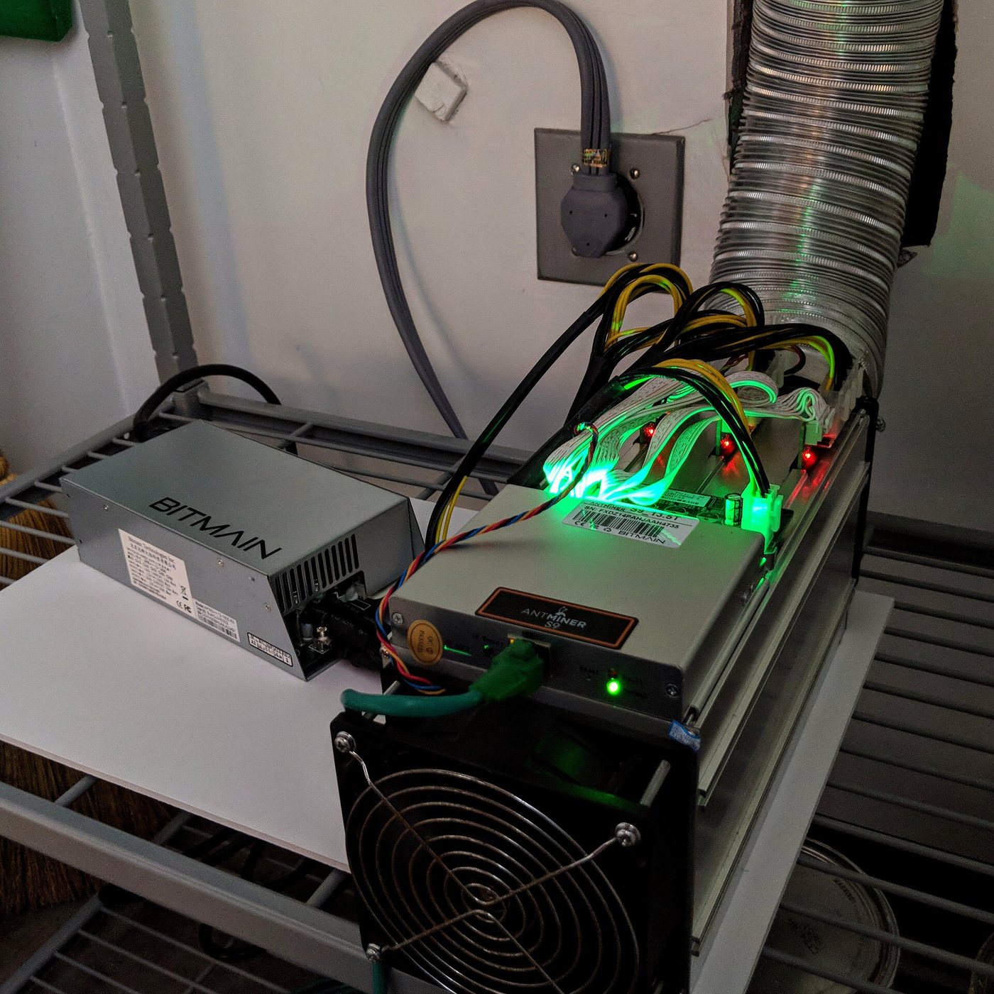 Antminer ASIC miner